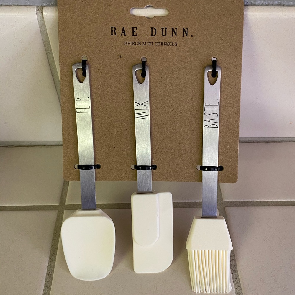 Rae Dunn 3 piece utensil set